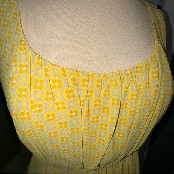 Emma and Michelle yellow print sleeveless maxi dress with belt size 10 - Picture 4 of 13